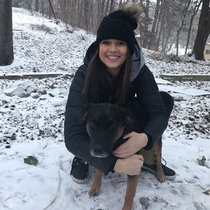 Meet your Posher, Monica